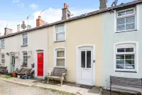 Fishermans Cottage - Parking