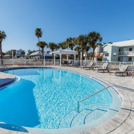 Destin Inn & Suites