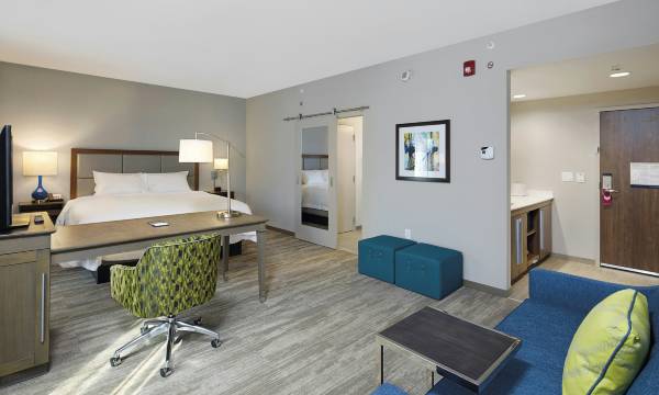 Hampton Inn & Suites Sacramento at Csus