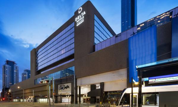 Delta Hotels Edmonton Centre Suites