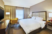 Hampton Inn & Suites Providence/Warwick-Airport - parking
