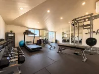 朱尼耶套房酒店 - 健身室/gym room