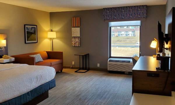 Hampton Inn Hillsville