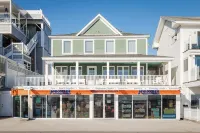 The Pelham Resort Motel - 2-Star