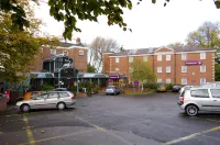 Premier Inn Stockport Central - Parking