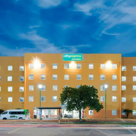 City Express Junior by Marriott Ciudad Del Carmen Aeropuerto