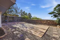 Savor Desert Sunsets With Fireplace In El Paso 3 Bedroom Home - homestay