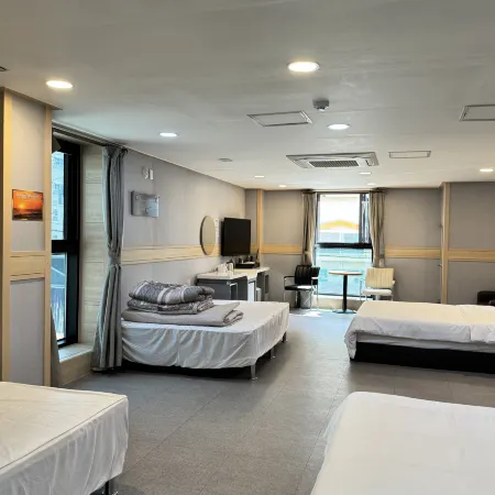 Oido Red Lighthouse Tourist Hotel