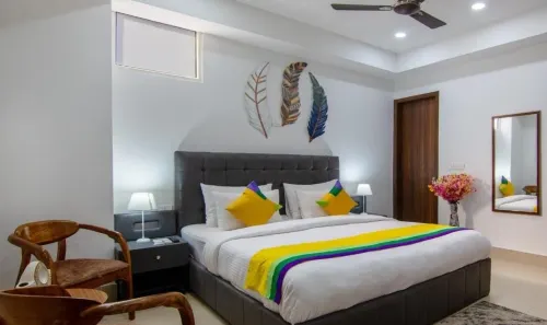 Hotel Divine India Noida Sector 135 - piscina