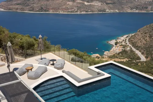 The One Limeni -  Holiday Villas