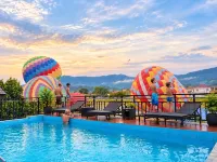 Vang Vieng Sisavang Hotel - Pools