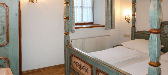Burg Biedenegg, Potzner Hotels in Fliess