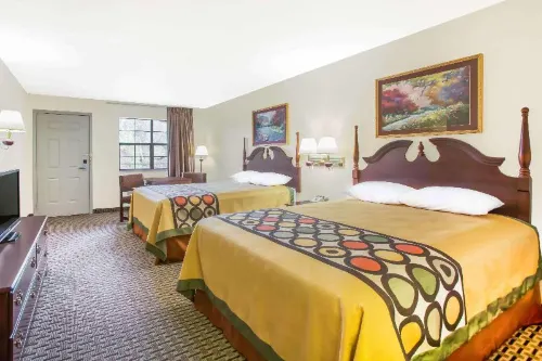 Super 8 by Wyndham Cabot Hotels in Beebe