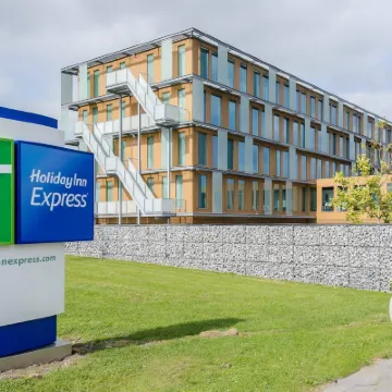 Holiday Inn Express UTRECHT - PAPENDORP by IHG Hotels near Central Studios B.V.