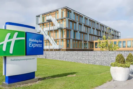 Holiday Inn Express Utrecht - Papendorp Отели рядом с достопримечательностью «Nijntje Museum»