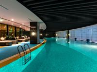 重庆保利花园皇冠假日酒店 - 室内游泳池