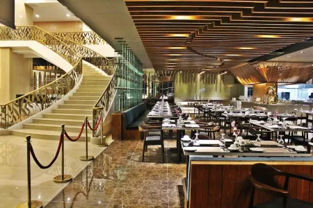 KSL Hotel & Resort Отели рядом с достопримечательностью «Arulmigu Rajamariamman Devasthanam»