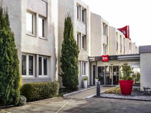 Ibis Arles