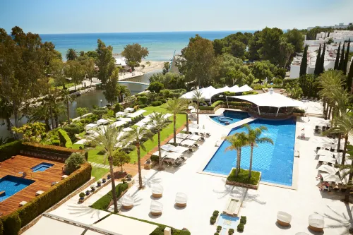 Insotel Fenicia Prestige Suites & Spa - บริการรถรับส่ง