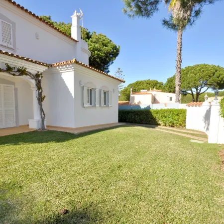 Charming Villa, Private Pool, Walking Distance to Centre, Free AC & Wifi