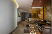 Sandal Suites by Lemon Tree Hotels - spa
