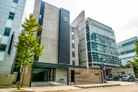 JJ Hotel Hotel di Seongnam-si