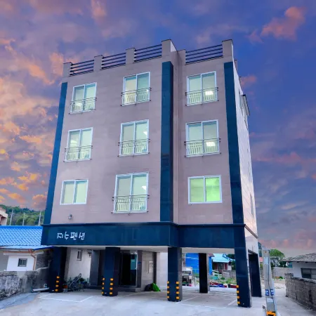 Samcheok Jisu Pension