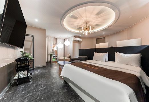 노블레스텔 객실