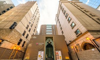 Capace Hotel Gangnam - Housity