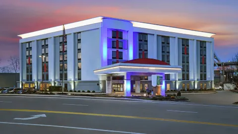 Holiday Inn Express & Suites CINCINNATI RIVERFRONT by IHG in Covington