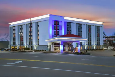Holiday Inn Express & Suites CINCINNATI RIVERFRONT by IHG Hotels in 