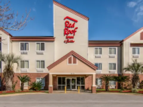 Red Roof Inn & Suites Pensacola East - Milton Hotels in Santa Rosa County