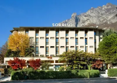 Albergo Sorriso Hoteles en 