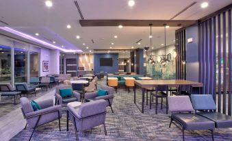 La Quinta Inn & Suites by Wyndham Dallas/Fairpark