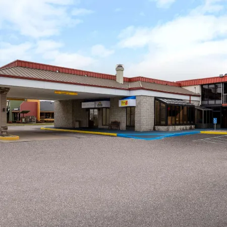 Days Inn by Wyndham Perrysburg/Toledo