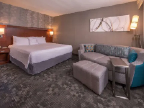 Sonesta Select Columbia Hotels near The Mall in Columbia