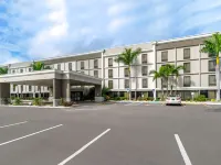 Comfort Inn & Suites St Pete - Clearwater International Airport Hotels in Pinellas County