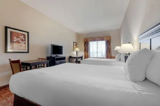 LAKE TEXOMA INN AND SUITES by IHG
