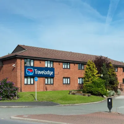 Travelodge Widnes Отели рядом с достопримечательностью «Ноузли-роуд»