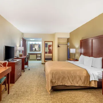 Quality Inn & Suites Olde Town Hotels near Frank D Lawrence Stadium
