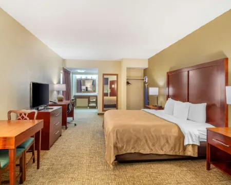 Quality Inn & Suites Olde Town Hotels in Portsmouth