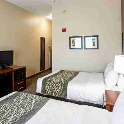 Comfort Inn & Suites Independence Rooms