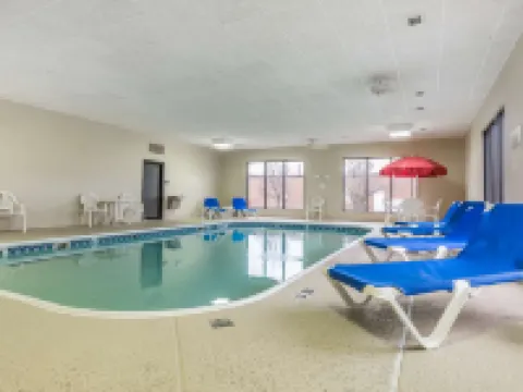 Comfort Inn Alton near I-255 Hotels in Alton