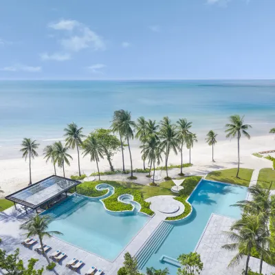 Centara Reserve Samui Hotels near ريغي بوب كو ساموي