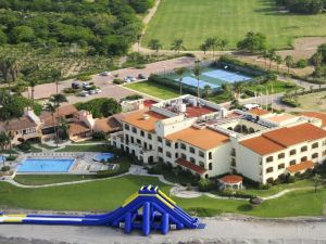 Las Villas Hotel & Golf by Estrella del Mar