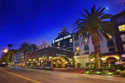 Embassy Suites by Hilton Los Angeles International Airport South