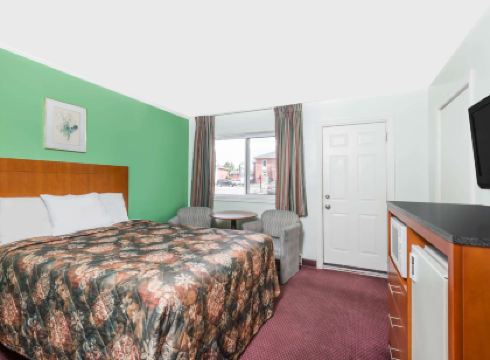 Knights Inn Arnprior