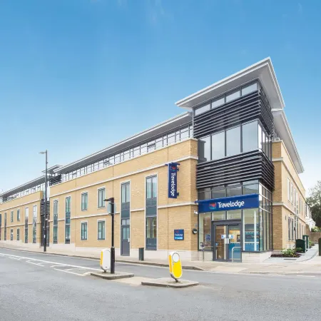 Travelodge London Richmond Central Отели рядом с достопримечательностью «Стадион "Ступ"»