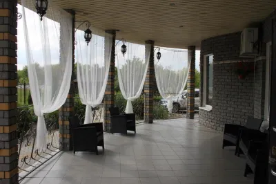 Kalipso Hotel Baranov Klyuch 주변 호텔