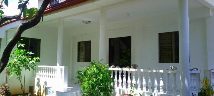 Luzmin BH - White House Hotels in Oslob